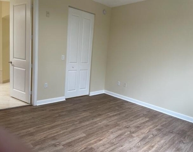 2901 Nw 126th Avenue - Photo Thumbnail 10