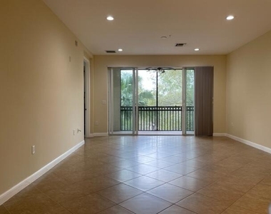 2901 Nw 126th Avenue - Photo Thumbnail 3