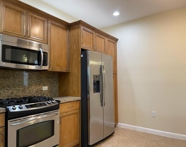 2901 Nw 126th Avenue - Photo Thumbnail 2