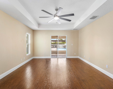 3349 Sw Hill Street - Photo Thumbnail 10