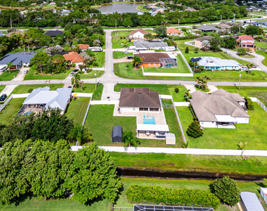 3349 Sw Hill Street - Photo Thumbnail 54