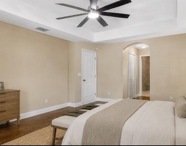 3349 Sw Hill Street - Photo Thumbnail 11