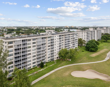 3001 S Course Drive - Photo Thumbnail 28