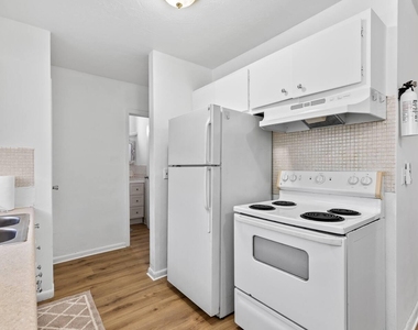 1826 Sherman Street - Photo Thumbnail 10