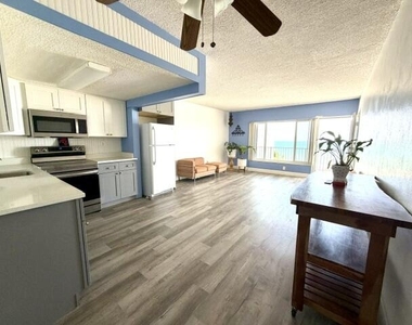 300 Oregon Street - Photo Thumbnail 6