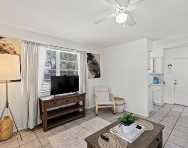 1826 Sherman Street - Photo Thumbnail 10