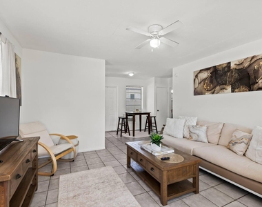 1826 Sherman Street - Photo Thumbnail 6