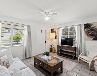 1826 Sherman Street - Photo Thumbnail 2