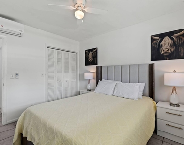 1826 Sherman Street - Photo Thumbnail 5