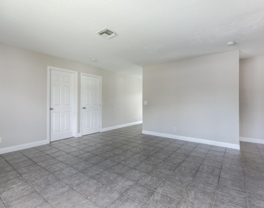 3482 48th Lane S - Photo Thumbnail 5