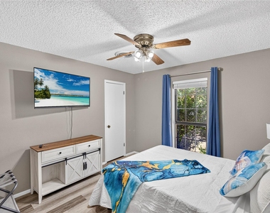 2317 Kerry Lane - Photo Thumbnail 21
