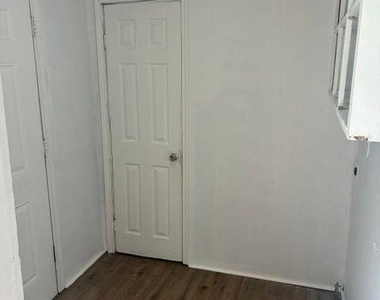 1920 Johnson Street - Photo Thumbnail 2