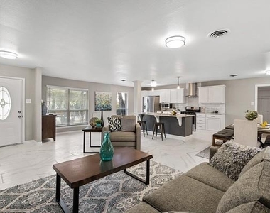 3451 Morningstar Lane - Photo Thumbnail 4