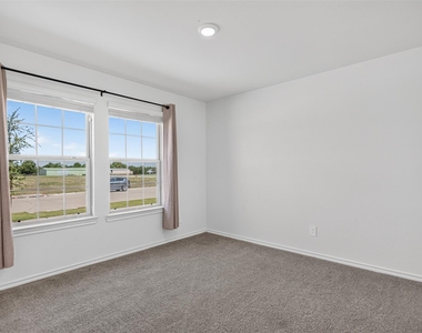 149 Boxwood Drive - Photo Thumbnail 14