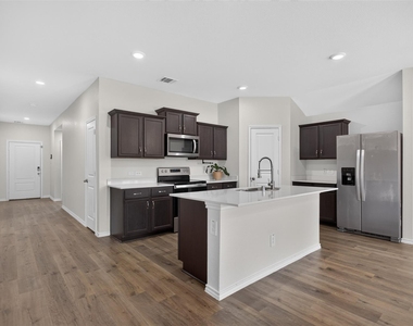 149 Boxwood Drive - Photo Thumbnail 4
