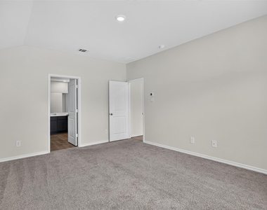 149 Boxwood Drive - Photo Thumbnail 9