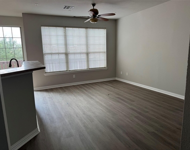 1444 Chase Lane - Photo Thumbnail 4