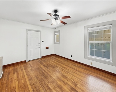 3624 Frazier Avenue - Photo Thumbnail 3