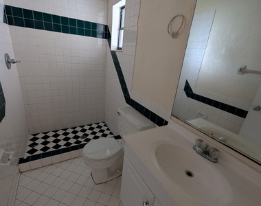 1382 Birkdale Drive - Photo Thumbnail 6
