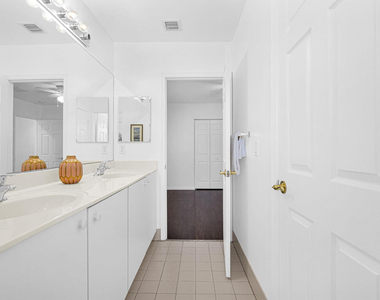 1427 Nw 34th Way - Photo Thumbnail 23