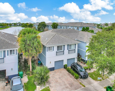 1427 Nw 34th Way - Photo Thumbnail 37