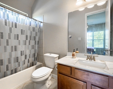1519 Bedstraw Lane - Photo Thumbnail 7