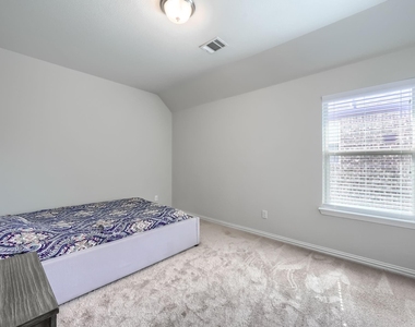 1519 Bedstraw Lane - Photo Thumbnail 31