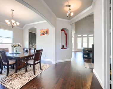 1519 Bedstraw Lane - Photo Thumbnail 3