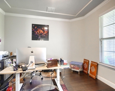 1519 Bedstraw Lane - Photo Thumbnail 8