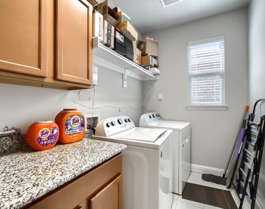 1519 Bedstraw Lane - Photo Thumbnail 20