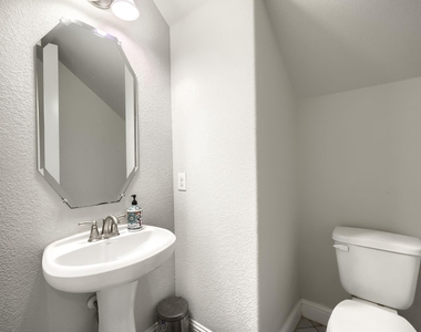 1519 Bedstraw Lane - Photo Thumbnail 19