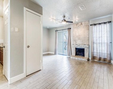 1503 N Garrett Avenue - Photo Thumbnail 2