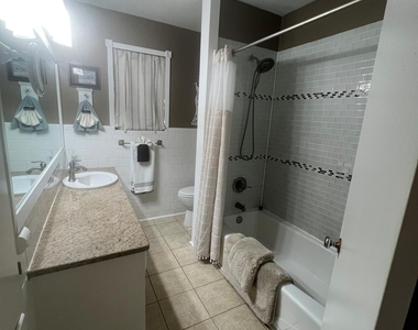 1526 Rosewood Drive - Photo Thumbnail 11