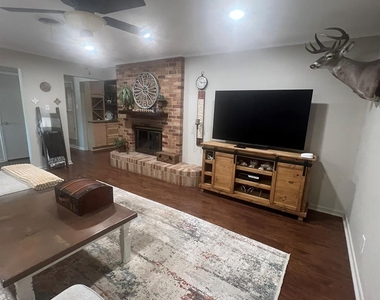 1526 Rosewood Drive - Photo Thumbnail 1