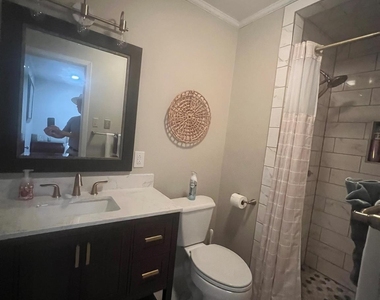 1526 Rosewood Drive - Photo Thumbnail 9