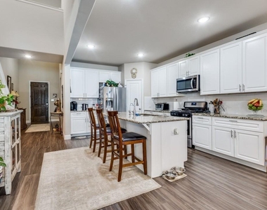 2821 Inn Kitchen Way - Photo Thumbnail 5