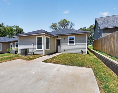 610 E Texas Street - Photo Thumbnail 24