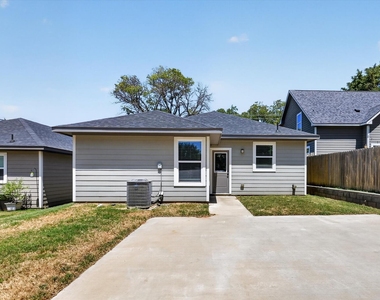 610 E Texas Street - Photo Thumbnail 23