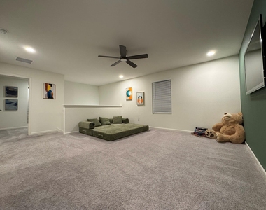 17 Cherryridge Drive - Photo Thumbnail 8