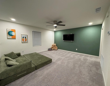 17 Cherryridge Drive - Photo Thumbnail 7