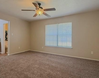 7524 Blue Sage Circle - Photo Thumbnail 13