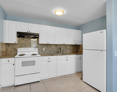 1208 W 32nd Street - Photo Thumbnail 2