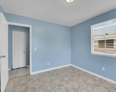 1208 W 32nd Street - Photo Thumbnail 13