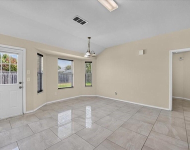 2313 Belmont Park Drive - Photo Thumbnail 8