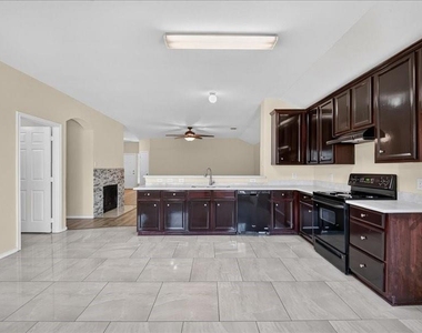 2313 Belmont Park Drive - Photo Thumbnail 6