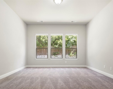 4100 Angelina Drive - Photo Thumbnail 13
