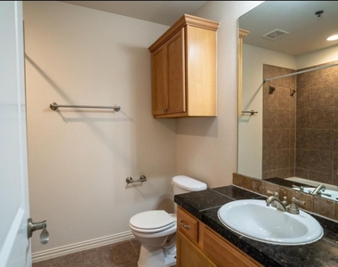 117 Corinna Court - Photo Thumbnail 14