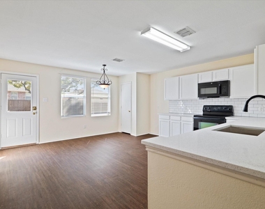 12856 Gillon Drive - Photo Thumbnail 4