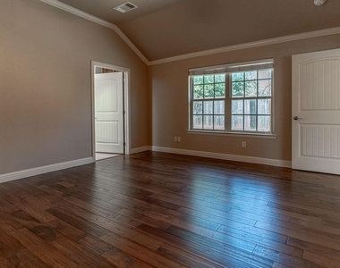 1200 Chaparral Lane - Photo Thumbnail 21