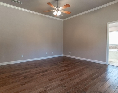 1200 Chaparral Lane - Photo Thumbnail 20